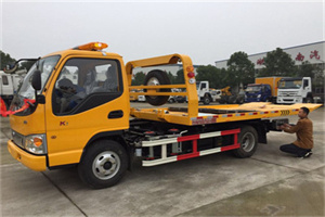 夏邑哪里有拖车服务